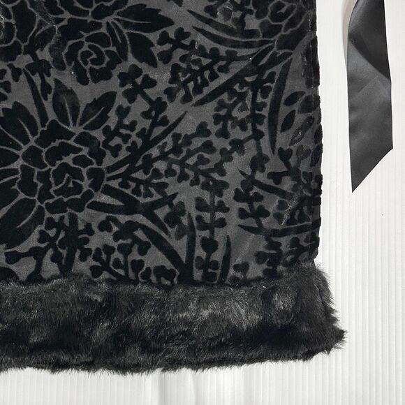 Pier 1 Imports Black Burnout Velvet Faux Fur Hostess Apron Holidays Goth NWT - Picture 10 of 10